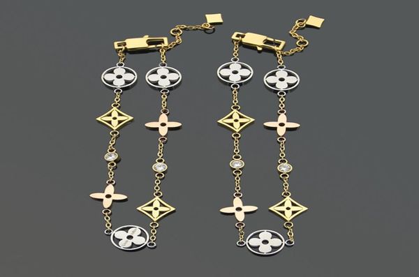 popular v intermediate color four leaf flower bracelet for women four leaf flower bracelet8015884, Black
popular v intermediate color four leaf flower bracelet for women four leaf flower bracelet8015884, Black