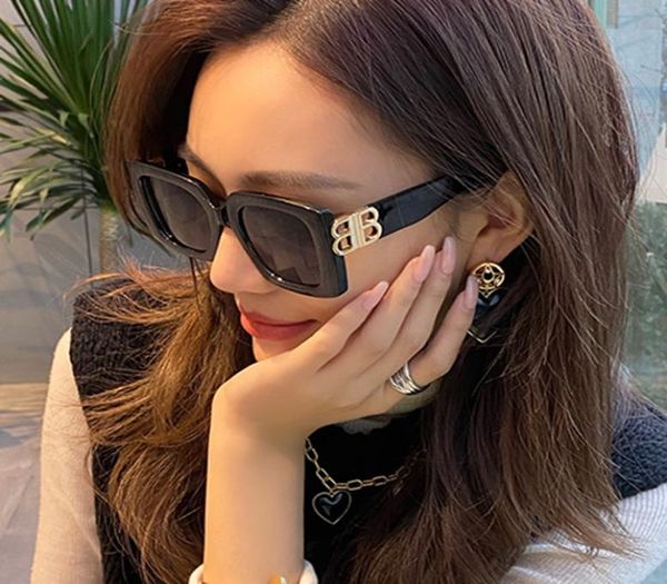 european and american large frame b letter sunglasses 2021 new trendy womens po sunproof sun glasses big face retro sunglasses8434939, White;black
european and american large frame b letter sunglasses 2021 new trendy womens po sunproof sun glasses big face retro sunglasses8434939, White;black