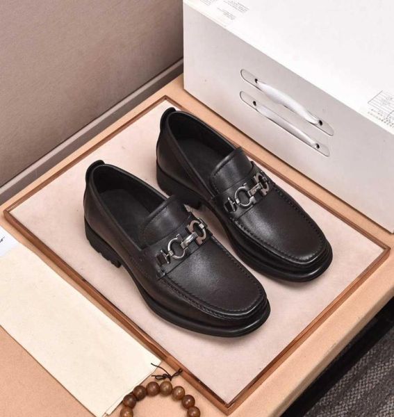 2021 new fashion men flats breathable casual genuine leather slipon oxfords shoes men brand business party dress shoes size 38444104902, Black
2021 new fashion men flats breathable casual genuine leather slipon oxfords shoes men brand business party dress shoes size 38444104902, Black