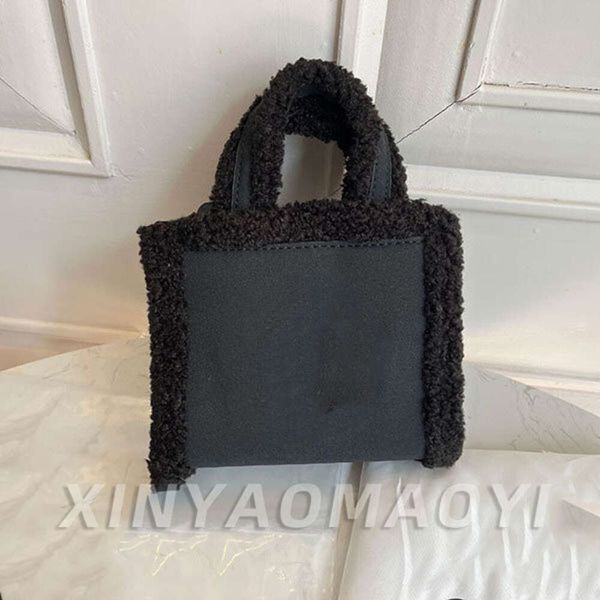 lamb wool tote bag handbag women shopping handbags bags purse winter new vintage letter plush large capacity street travel outdoor wool bag
lamb wool tote bag handbag women shopping handbags bags purse winter new vintage letter plush large capacity street travel outdoor wool bag