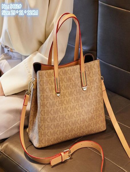 whole factory ladies shoulder bags 2 color elegant temperament printing tote bag personality large capacity threelayer interl3195875
whole factory ladies shoulder bags 2 color elegant temperament printing tote bag personality large capacity threelayer interl3195875