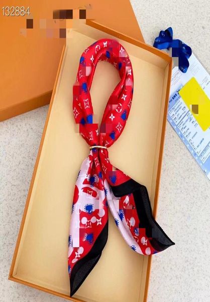 2022 designer silk scarf sal famous brand c with logo fashion pattern scarves women shawl size 5353cm4134555, Blue;gray
2022 designer silk scarf sal famous brand c with logo fashion pattern scarves women shawl size 5353cm4134555, Blue;gray