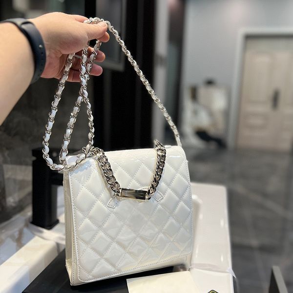 designer womens shoulder bag solid color patent leather crossbody bag silver hardware metal chain handle luxury handbag brand underarm bags
designer womens shoulder bag solid color patent leather crossbody bag silver hardware metal chain handle luxury handbag brand underarm bags