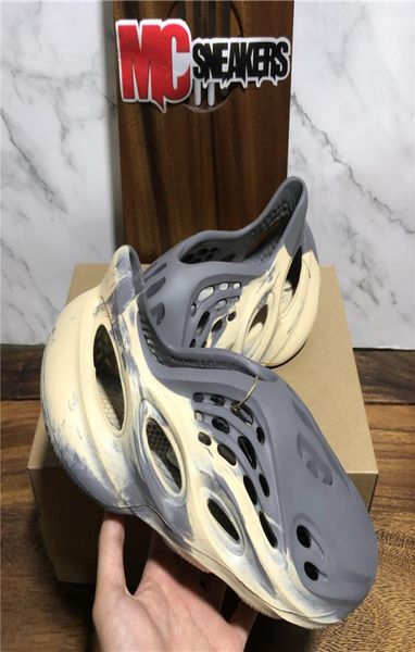 qualit designer s sandals slides slippers graffiti bone resin desert rubber slipper summer moon grey brown flat men women beach runner with, Black
qualit designer s sandals slides slippers graffiti bone resin desert rubber slipper summer moon grey brown flat men women beach runner with, Black