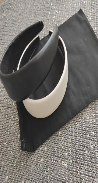 new fashion hair accessories collection classic pu headband with metal c classic hairband equipped with vip card and dust bag6334581, Silver
new fashion hair accessories collection classic pu headband with metal c classic hairband equipped with vip card and dust bag6334581, Silver