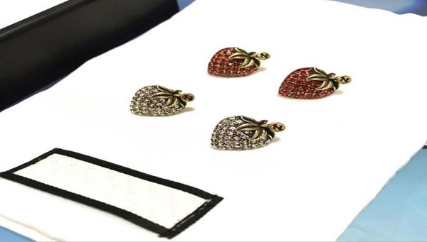 2020 new european and american new style retro sweet strawberry full diamond earrings6342586, Golden;silver
2020 new european and american new style retro sweet strawberry full diamond earrings6342586, Golden;silver