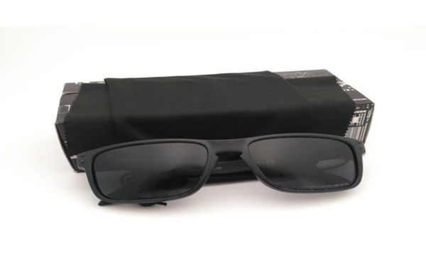 1pcs fashion sport polarized sunglass colorful tac rin coating uv400 sun glass for men wome with box1654994, White;black
1pcs fashion sport polarized sunglass colorful tac rin coating uv400 sun glass for men wome with box1654994, White;black