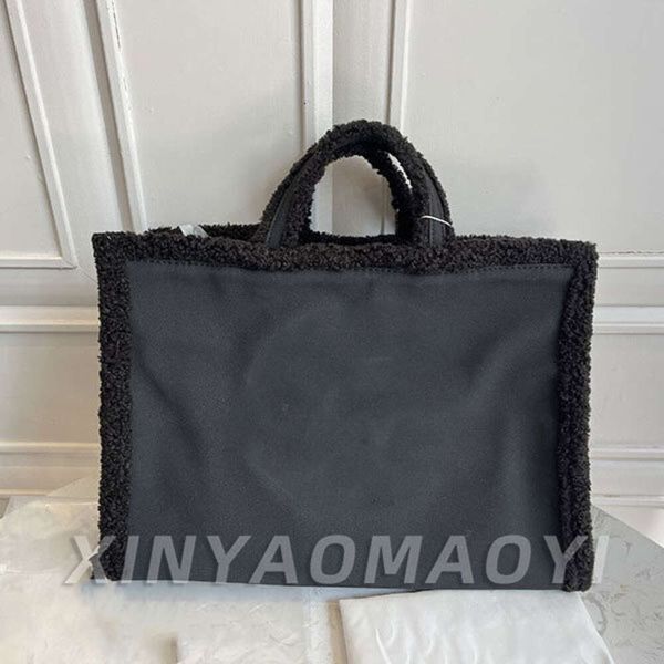 luxury bags shoulder handbags mini designer handbag soft pu leather bag totes fashion shopping multi-color tote bag lamb wool bag autumn and
luxury bags shoulder handbags mini designer handbag soft pu leather bag totes fashion shopping multi-color tote bag lamb wool bag autumn and