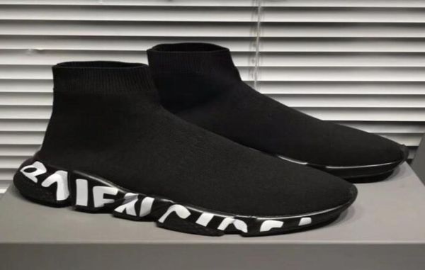 casual shoes men woman slipon elastic cloth speed trainer sock runner man shoes outdoors casual shoes flat fashion socks boots o71400502, Black 
casual shoes men woman slipon elastic cloth speed trainer sock runner man shoes outdoors casual shoes flat fashion socks boots o71400502, Black