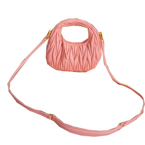 luxurys designers shoulders bag messenger crossbody bag saddle cross body designer classic crosss bodys shoulder bags handbag bagss box, Black;red
luxurys designers shoulders bag messenger crossbody bag saddle cross body designer classic crosss bodys shoulder bags handbag bagss box, Black;red