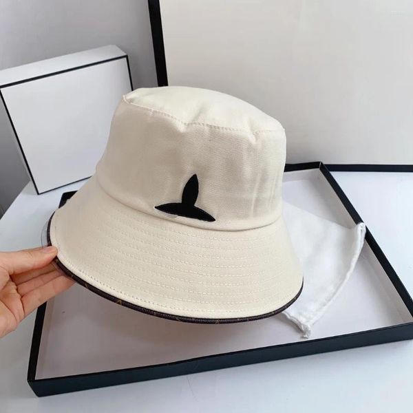 designer wide brim hats bucket fasion luxury hat woman man cotton men and women four seasons leisure shading outdoor sports fashion match st, Blue;gray
designer wide brim hats bucket fasion luxury hat woman man cotton men and women four seasons leisure shading outdoor sports fashion match st, Blue;gray