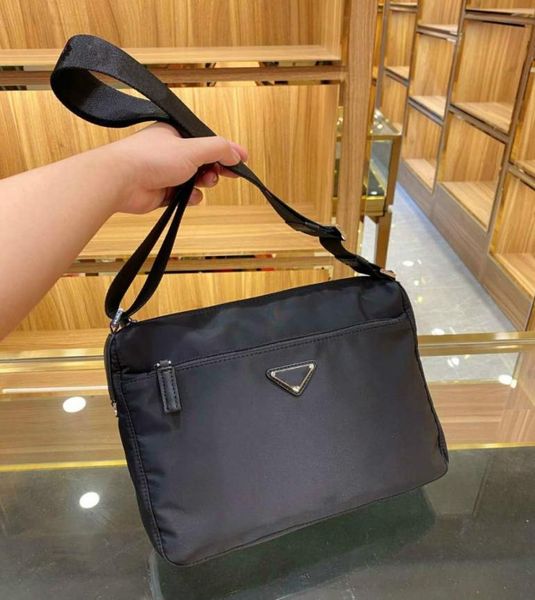 designer fashion men039s black briefcases crossbody bags shoulder bag nylon purses cross body medium size plain with interior p7192832
designer fashion men039s black briefcases crossbody bags shoulder bag nylon purses cross body medium size plain with interior p7192832