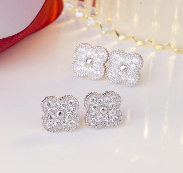 full diamond fourleaf clover s925 pure tone earring temperament diamond highgrade earring9470635, White
full diamond fourleaf clover s925 pure tone earring temperament diamond highgrade earring9470635, White