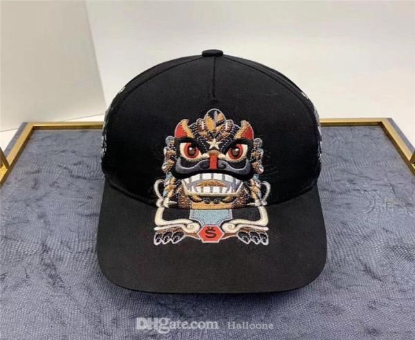 classic brand base ball luxury cap men and women fashion embroidery design dragon lion cotton baseball adjustable sports caual hat2376531, Blue;gray
classic brand base ball luxury cap men and women fashion embroidery design dragon lion cotton baseball adjustable sports caual hat2376531, Blue;gray