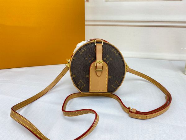 luxury designer women's bag 2023 autumn/winter series yellow flower black leather mini pancake bag box bag m44699
luxury designer women's bag 2023 autumn/winter series yellow flower black leather mini pancake bag box bag m44699