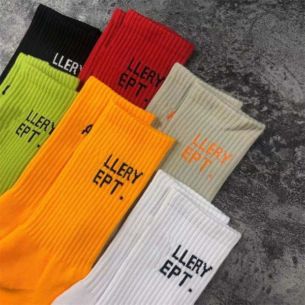 2 pairs designer sock autumn and winter graffiti letters street art pure color cotton towel bottom sports socks men and women fashion, Black
2 pairs designer sock autumn and winter graffiti letters street art pure color cotton towel bottom sports socks men and women fashion, Black