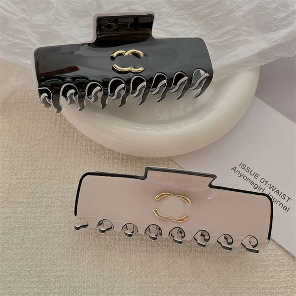 luxury barrettes designer womens girls c-letter hairpin brand classic hairclips fashion black shark hairpin hair clips black white, Golden;silver
luxury barrettes designer womens girls c-letter hairpin brand classic hairclips fashion black shark hairpin hair clips black white, Golden;silver