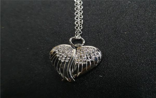 sublimation blank wings locket po necklaces pendants with zircon fashion transfer printing jewelry consumables7131333, Silver
sublimation blank wings locket po necklaces pendants with zircon fashion transfer printing jewelry consumables7131333, Silver