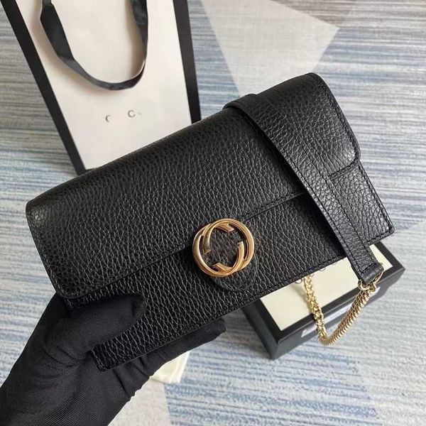 fashion bag guucilss high appearance quality cowhide single shoulder cross women's bag small square trendy and fashionable chain fashio
fashion bag guucilss high appearance quality cowhide single shoulder cross women's bag small square trendy and fashionable chain fashio