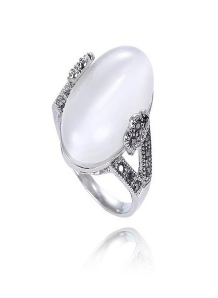 new 925 silver simple opal ladies retro punk ring ring fit cubic anniversary jewelry for women christmas gift7688205
new 925 silver simple opal ladies retro punk ring ring fit cubic anniversary jewelry for women christmas gift7688205