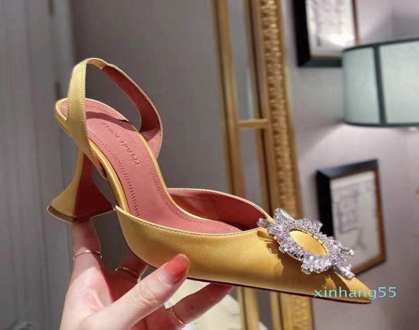 amina muaddi designer sandals leather sole womens heels 10cm black pink diamond chain decoration banquet women shoes sa17905945
amina muaddi designer sandals leather sole womens heels 10cm black pink diamond chain decoration banquet women shoes sa17905945