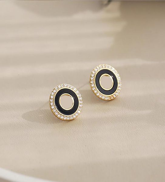 charm earrings 2021 fashion c double silver needle s925 pure silver black female2511044, Golden
charm earrings 2021 fashion c double silver needle s925 pure silver black female2511044, Golden