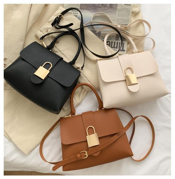 spring women039s shoulder bag 2021 new trend texture slung temperament small square bag factory whole7571121, Black;red
spring women039s shoulder bag 2021 new trend texture slung temperament small square bag factory whole7571121, Black;red