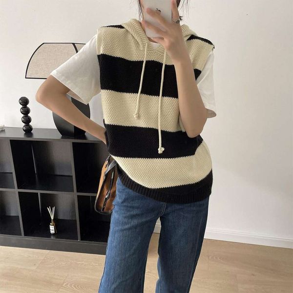 autumn and winter korean vests striped hooded sweater loose fashion lazy sleeveless vest female, Black;white
autumn and winter korean vests striped hooded sweater loose fashion lazy sleeveless vest female, Black;white