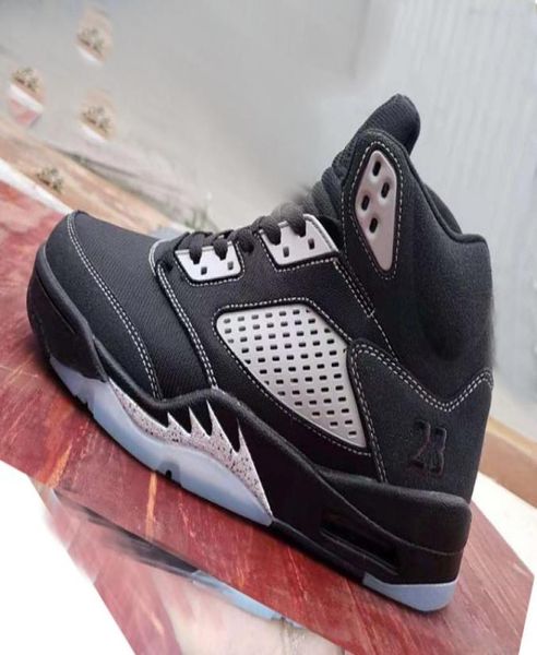 5 anthracite man basketball shoes raging bull 5s wolf greyclearblack outdoor sneakers db0731001 size 712 with box3640058
5 anthracite man basketball shoes raging bull 5s wolf greyclearblack outdoor sneakers db0731001 size 712 with box3640058