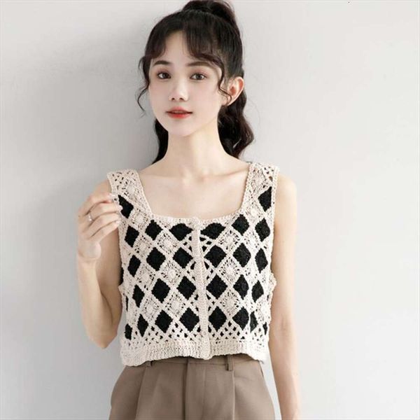embroidered short vest cardigan v neck hollowed out sleeveless womens top, Black;white
embroidered short vest cardigan v neck hollowed out sleeveless womens top, Black;white