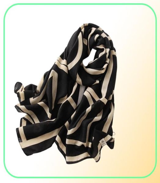 scarves luxury women cotton scarf large shawls pashmina hijab foulard echarpe brand designer print lady beach stole head2885182, Blue;gray
scarves luxury women cotton scarf large shawls pashmina hijab foulard echarpe brand designer print lady beach stole head2885182, Blue;gray