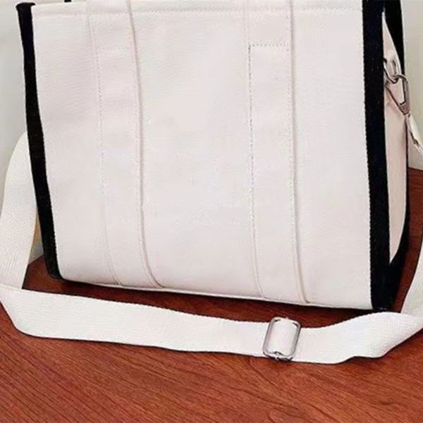 the tote bag back with patch designer women handbag shoulder bag canvas leather crossbody shopping small mini medium totes bags black large
the tote bag back with patch designer women handbag shoulder bag canvas leather crossbody shopping small mini medium totes bags black large