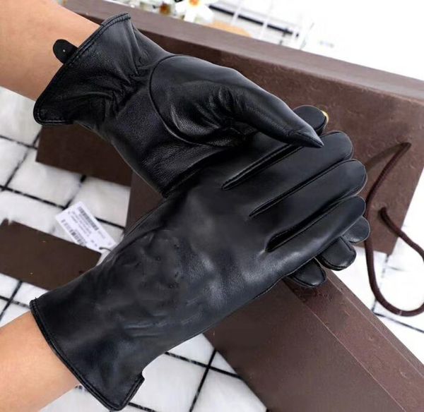classic design retro european and american style winter sheepskin gloves warm stylish ladies gloves have boxes7030365, Blue;gray
classic design retro european and american style winter sheepskin gloves warm stylish ladies gloves have boxes7030365, Blue;gray