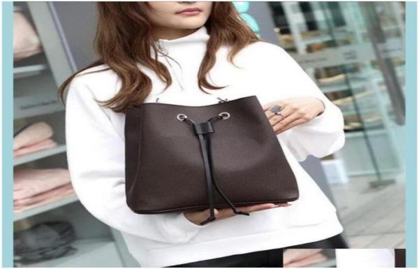 wallets holders bags lage aessoriesa s e luxuryi designera women shoder bags leather old flower bucket bag famous dstring h66781872441780, Red;black
wallets holders bags lage aessoriesa s e luxuryi designera women shoder bags leather old flower bucket bag famous dstring h66781872441780, Red;black