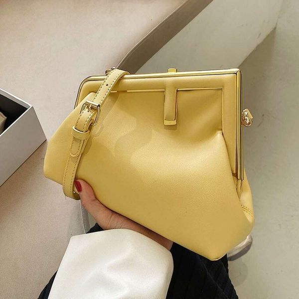 designer bags popular bag women's bag fashion mouth winter shoulder messenger bag high sense big bag f bag i8ps
designer bags popular bag women's bag fashion mouth winter shoulder messenger bag high sense big bag f bag i8ps