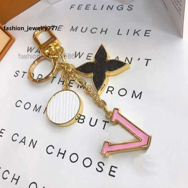 luxury designer keychain fashion classic brand key buckle letter design handmade gold keychains mens womens bag pendant high quality, Silver
luxury designer keychain fashion classic brand key buckle letter design handmade gold keychains mens womens bag pendant high quality, Silver