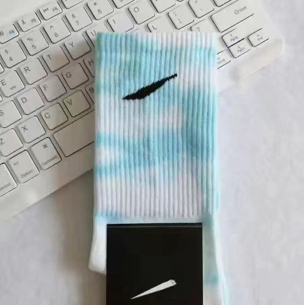 long black sock luxary name brand sock massage korean couple tube athletic letter stockings wholesale women socks men's stockings pure, Black;white
long black sock luxary name brand sock massage korean couple tube athletic letter stockings wholesale women socks men's stockings pure, Black;white