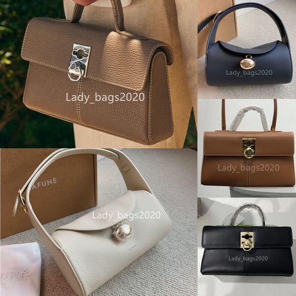 cafunes bags shoulder designer drop duffel bag women pillow handbag leather stance stand handheld clamshell wallet lychee pattern trapezoida
cafunes bags shoulder designer drop duffel bag women pillow handbag leather stance stand handheld clamshell wallet lychee pattern trapezoida