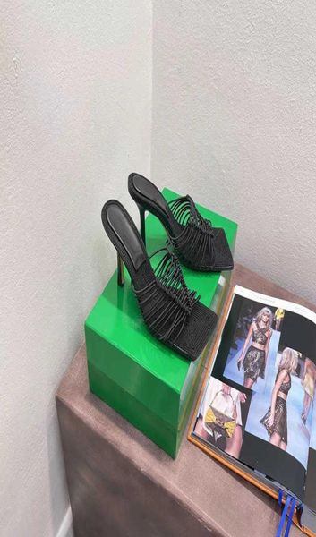 2021 luxury summer womens high heels slippers women pumps wedding shoes sandals outdoor shopping letters szie 35414342473, Black
2021 luxury summer womens high heels slippers women pumps wedding shoes sandals outdoor shopping letters szie 35414342473, Black