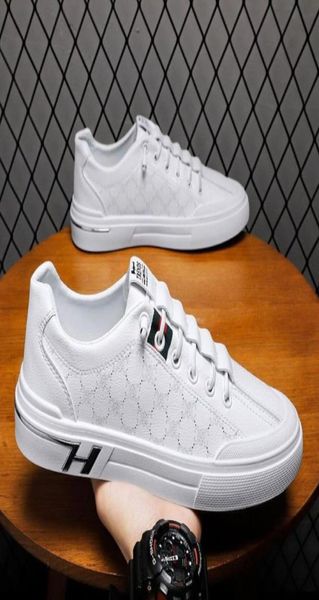 brand men shoess 2023 new summer chunky sneakers for men vulcanize shoes casual fashion platform sneaker femme shoe5850515
brand men shoess 2023 new summer chunky sneakers for men vulcanize shoes casual fashion platform sneaker femme shoe5850515