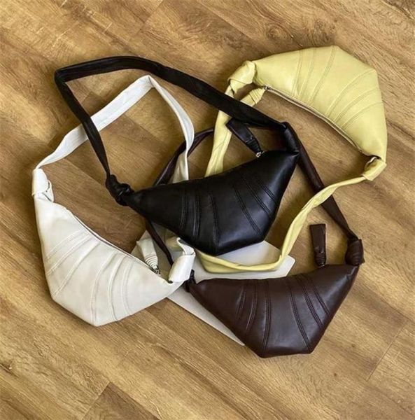 lemaire bag ladies sheepskin chest fashion waist messenger shoulder large croissant bag small 220125290e33192155548658
lemaire bag ladies sheepskin chest fashion waist messenger shoulder large croissant bag small 220125290e33192155548658
