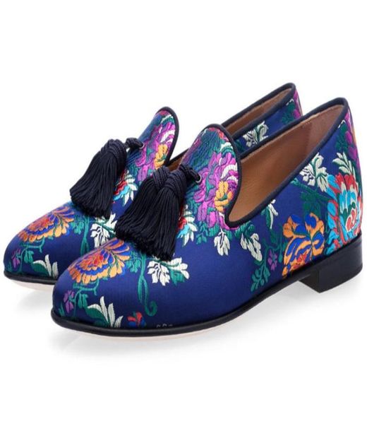 luxury chinese men leather loafers flats handwork embroider tassels dress shoes slipon satin feminino male homecomi2387753, Black
luxury chinese men leather loafers flats handwork embroider tassels dress shoes slipon satin feminino male homecomi2387753, Black