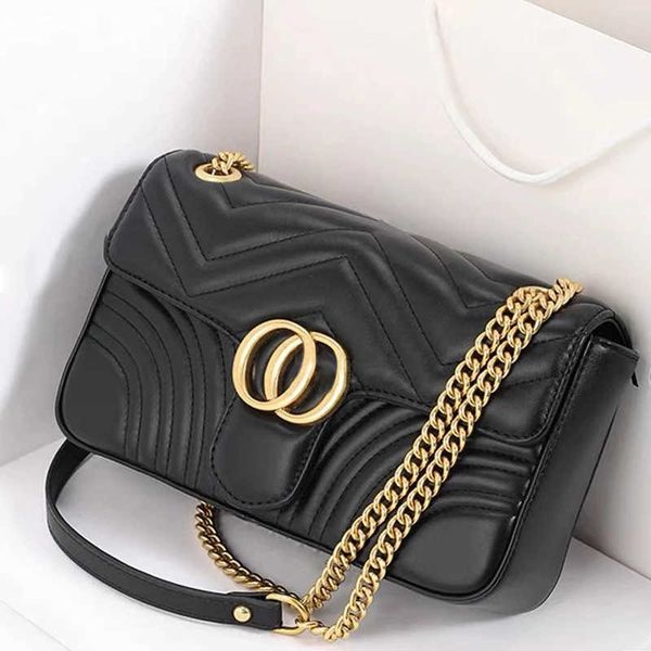 2024 luxury handbag factory direct sales spring new fashion chain lingge fragrant wind one shoulder crossbody soft leather small square bag
2024 luxury handbag factory direct sales spring new fashion chain lingge fragrant wind one shoulder crossbody soft leather small square bag