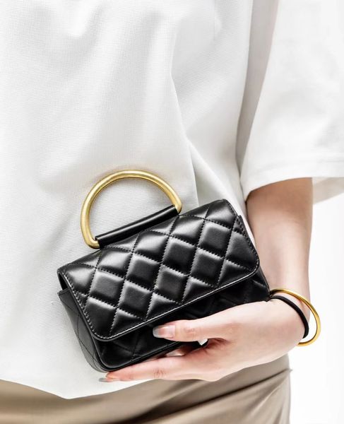 classic vintage shoulder bag women clutch bag fashion cc mini bag corssbody bag brand luxury handbags leather flap purse metal letter with b
classic vintage shoulder bag women clutch bag fashion cc mini bag corssbody bag brand luxury handbags leather flap purse metal letter with b