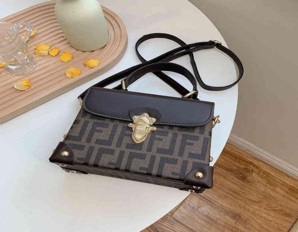 bag new women039s bag ol portable single shoulder messenger small square fashion printed purse outlet1221012
bag new women039s bag ol portable single shoulder messenger small square fashion printed purse outlet1221012