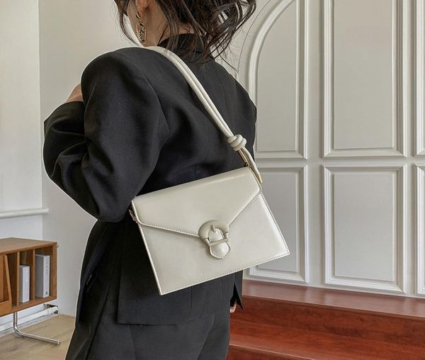 sversatile women039s summer luxurys 2021 fashion bags simple sense messenger net red single shoulder underarm small square bag4536900
sversatile women039s summer luxurys 2021 fashion bags simple sense messenger net red single shoulder underarm small square bag4536900