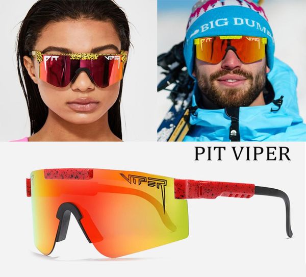 new new brand mirrored green lens sunglasses polarized men sport goggle tr90 frame uv400 protection with case2069386, White;black
new new brand mirrored green lens sunglasses polarized men sport goggle tr90 frame uv400 protection with case2069386, White;black