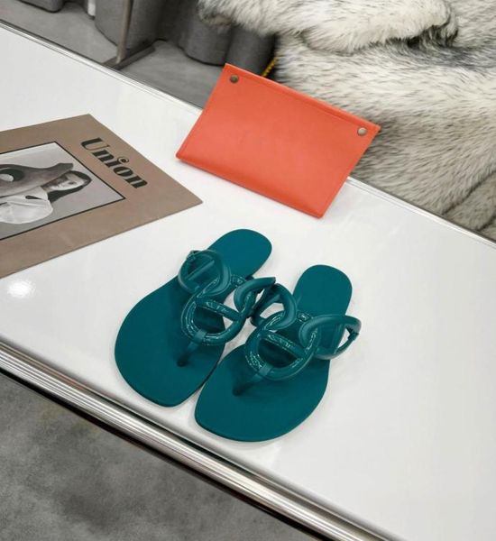 2022 h egerie sandals women summer beach slippers chain flat jelly one word sandal lady flat silpper luxury slides outdoor shoes f2190882, Black
2022 h egerie sandals women summer beach slippers chain flat jelly one word sandal lady flat silpper luxury slides outdoor shoes f2190882, Black