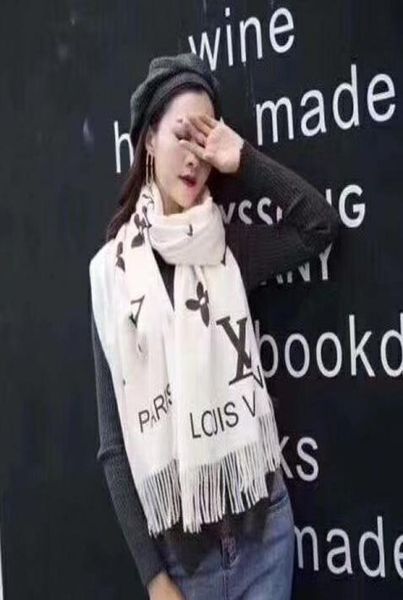 fashionable 88 sells female scarf shawl warm luxurious female autumn winter scarf is the good collocation of air conditioning r6722840, Blue;gray
fashionable 88 sells female scarf shawl warm luxurious female autumn winter scarf is the good collocation of air conditioning r6722840, Blue;gray