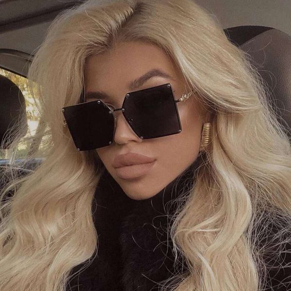 chain hollowed out large square sunglasses womens trend korean all matching uv proof, White;black
chain hollowed out large square sunglasses womens trend korean all matching uv proof, White;black